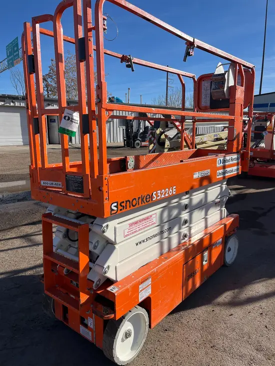 2018 Snorkel S3226E Scissor Lift