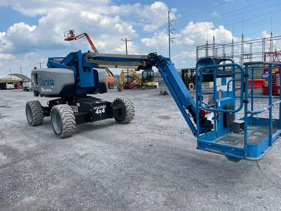 2016 Genie Z-60/37FE Articulating Boom Lift