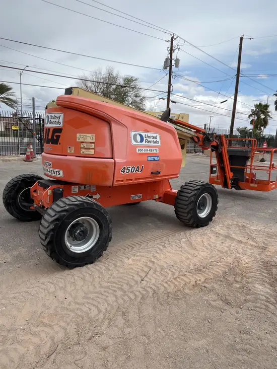2016 JLG 450AJ Articulating Boom Lift
