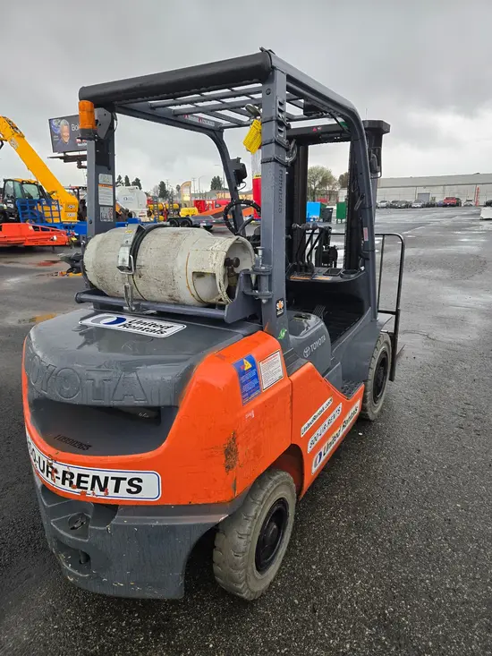 2019 Toyota 8FGU25 Warehouse Forklift