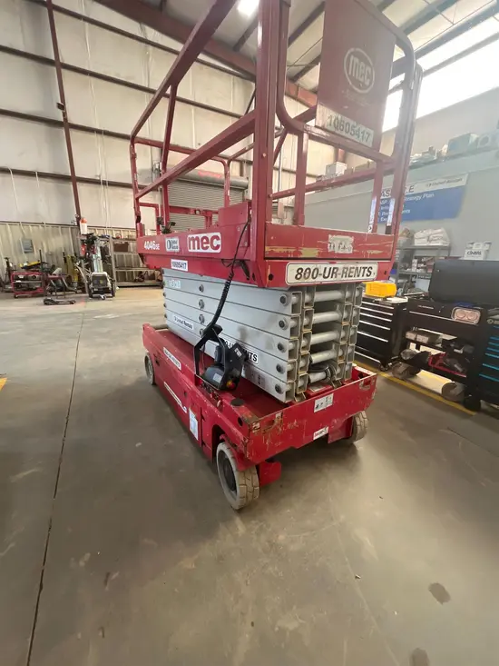 2017 MEC 4046SE Scissor Lift