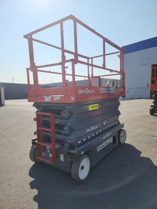 2018 Skyjack SJIII4740 Scissor Lift