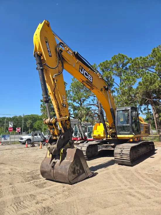 2019 JCB JS370 LC Excavator