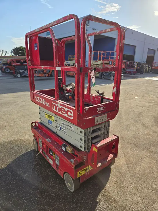 2018 MEC 1330SE Scissor Lift