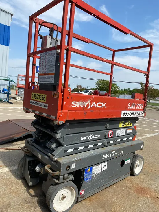 2019 Skyjack SJIII3219 Scissor Lift