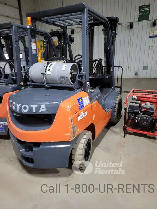 2020 Toyota 8FGU30 Warehouse Forklift