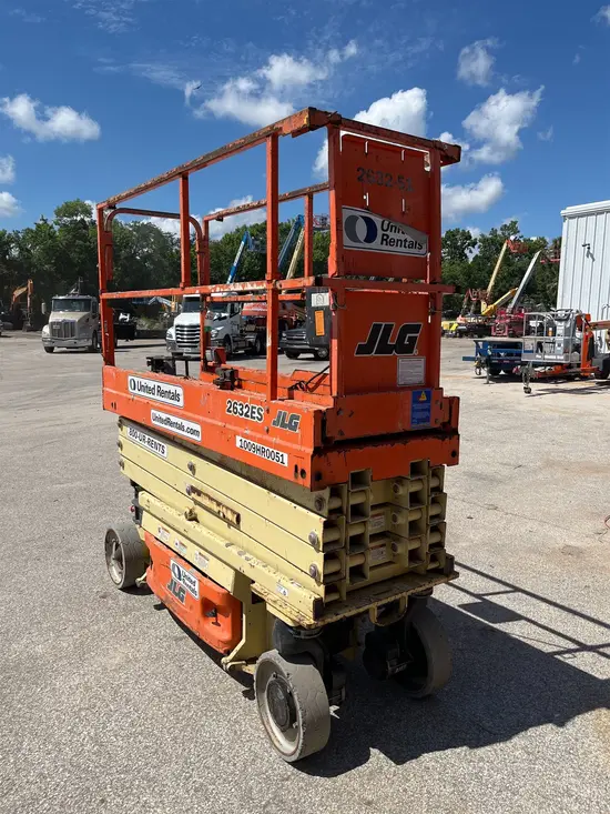 2017 JLG 2632ES Scissor Lift
