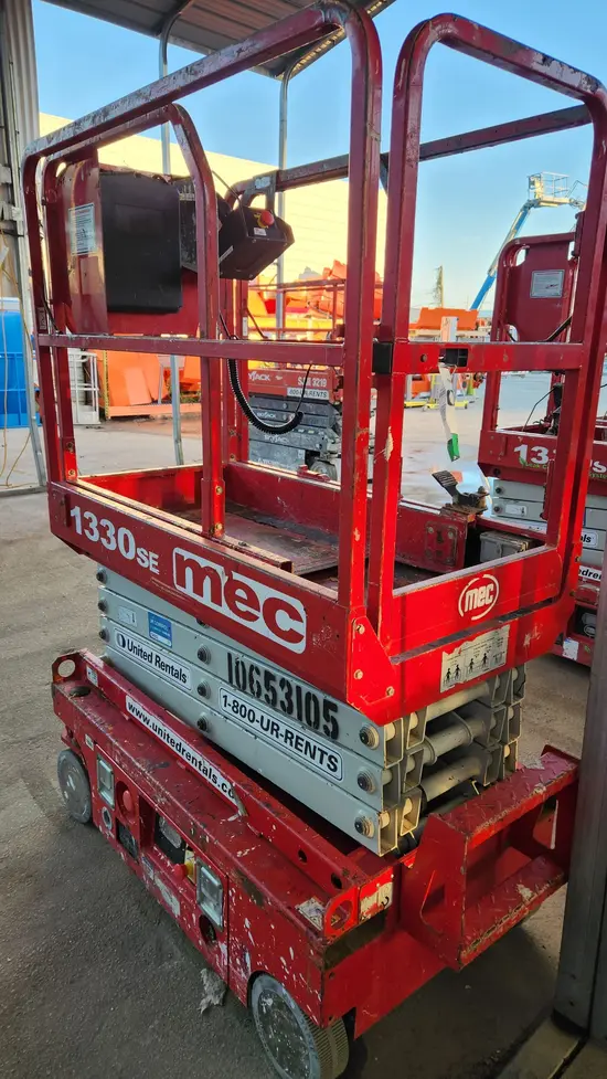 2017 MEC 1330SE Scissor Lift