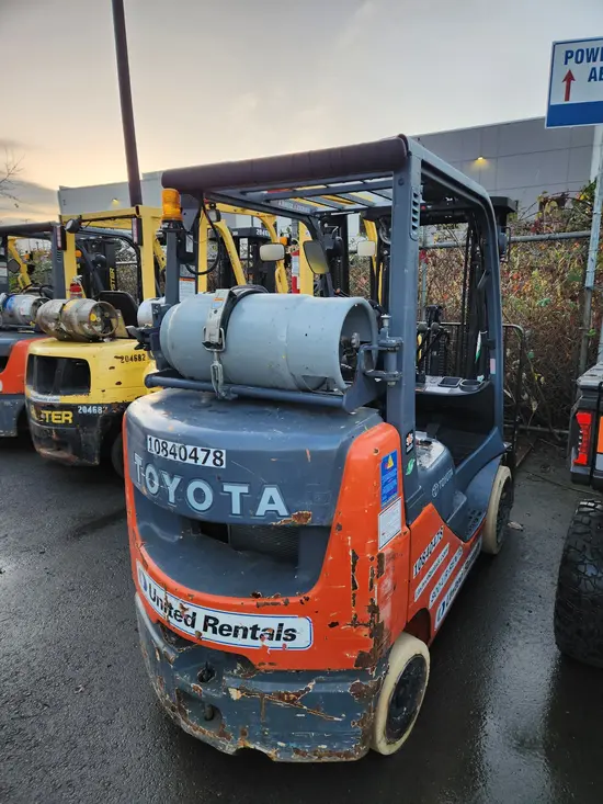 2018 Toyota 8FGU25 Warehouse Forklift