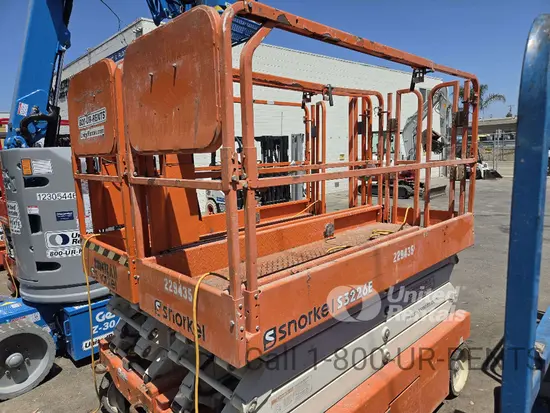 2019 Snorkel S3226E Scissor Lift