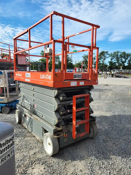 2018 Skyjack SJIII4740 Scissor Lift