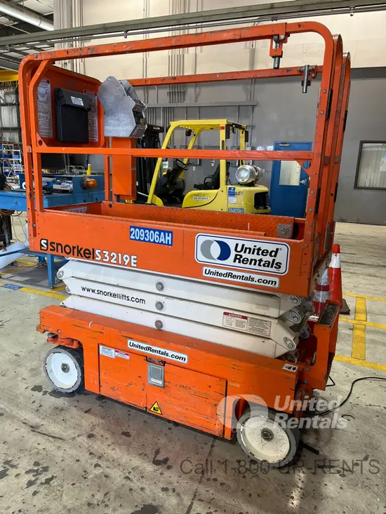 2018 Snorkel S3219E Scissor Lift