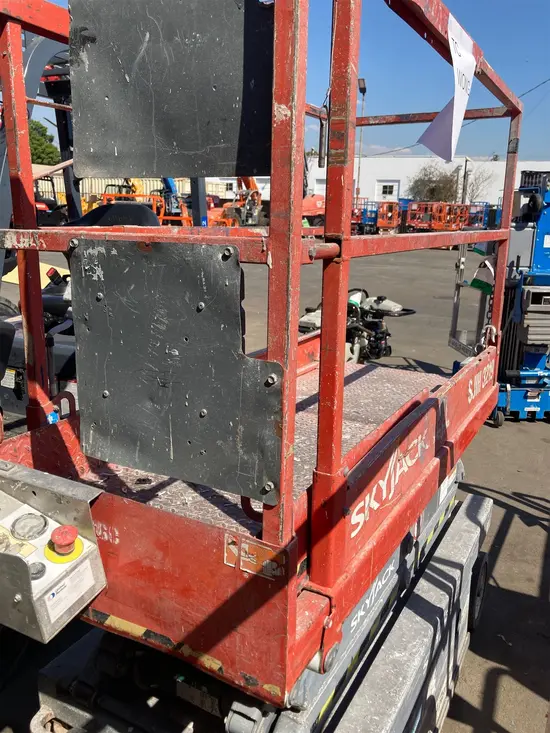 2015 Skyjack SJIII3219 Scissor Lift