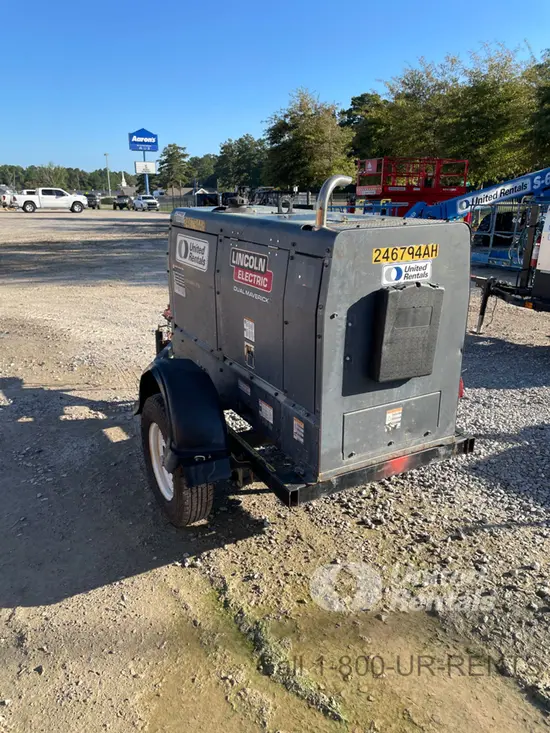 2020 Lincoln Electric DUAL MAVERICK Welder