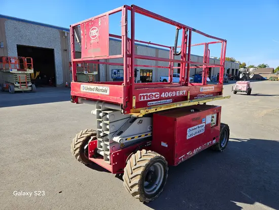 2016 MEC 4069ERT Scissor Lift