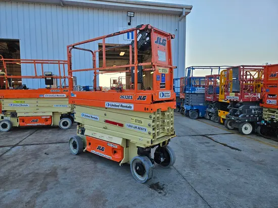 2018 JLG 2632ES Scissor Lift