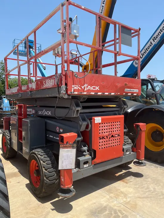 2018 Skyjack SJ8841RT Rough Terrain Scissor Lift