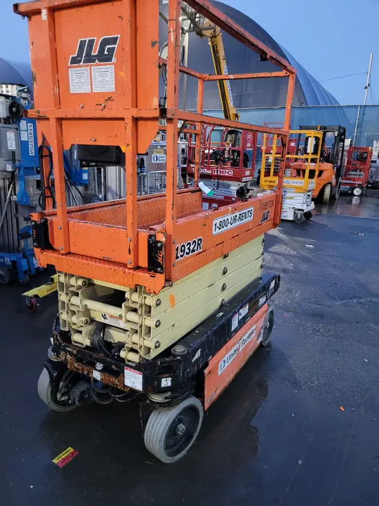 2017 JLG 1932R Scissor Lift