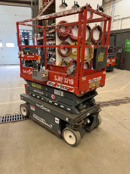 2018 Skyjack SJIII3219 Scissor Lift