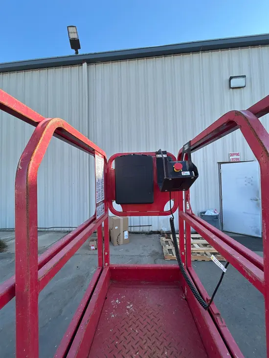 2019 MEC 1330SE Scissor Lift