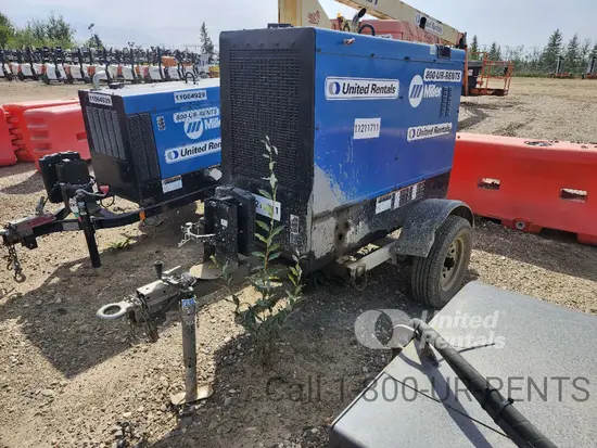 2021 Miller Welders Big Blue 500 Welder