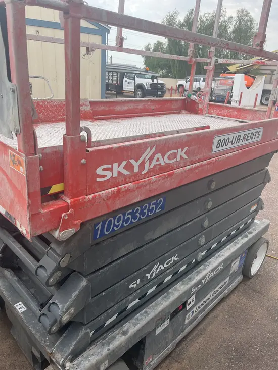 2019 Skyjack SJIII4740 Scissor Lift