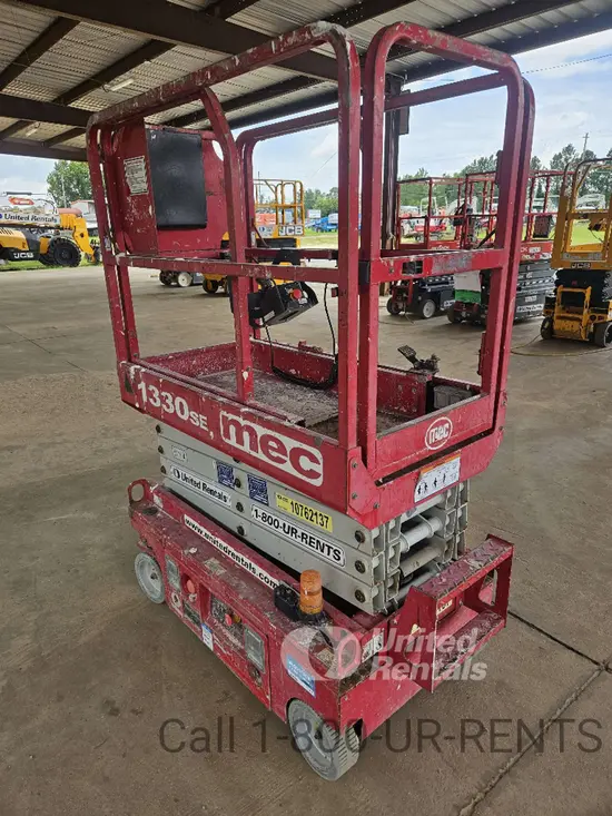 2018 MEC 1330SE Scissor Lift