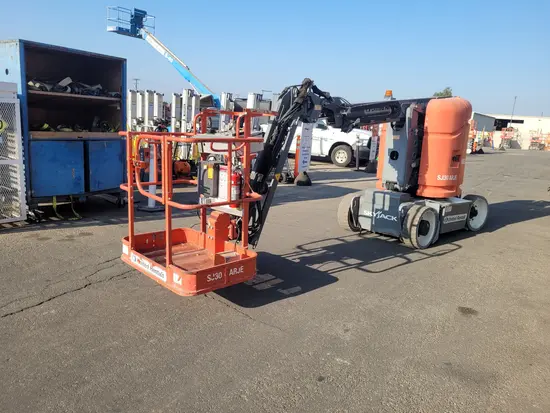 2017 Skyjack SJ30ARJE Articulating Boom Lift