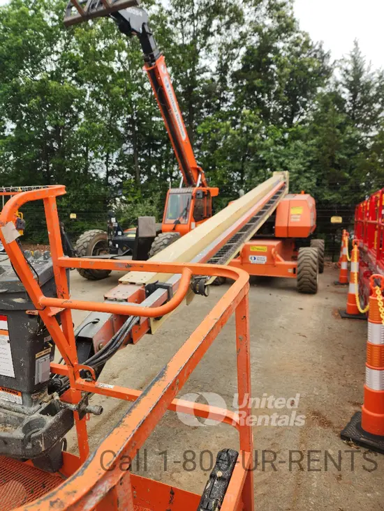 2018 JLG 800S Boom Lift