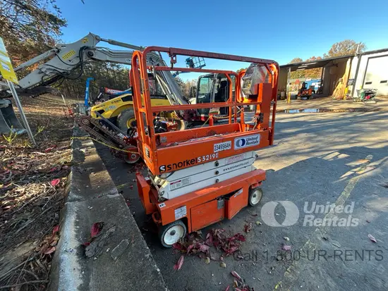 2019 Snorkel S3219E Scissor Lift