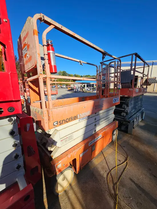 2018 Snorkel S3226E Scissor Lift
