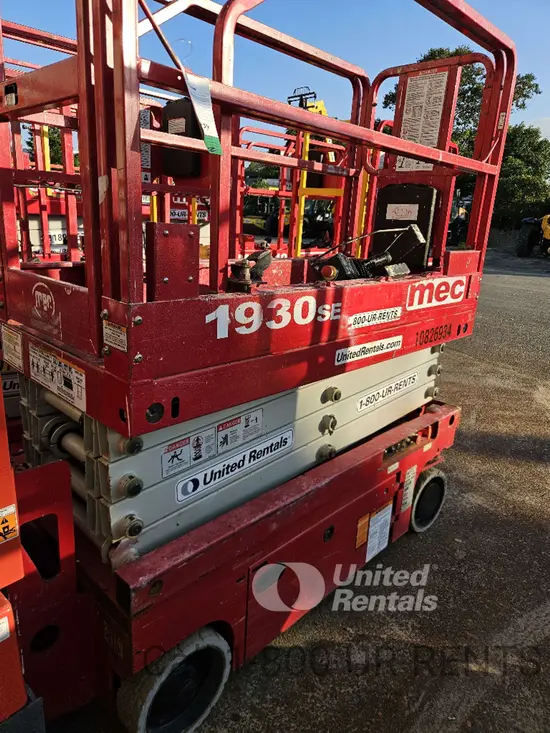 2018 MEC 1930SE Scissor Lift