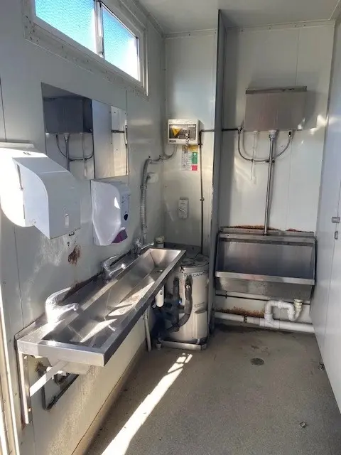 inside 1