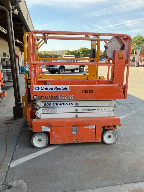 2018 Snorkel S3219E Scissor Lift