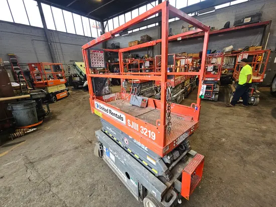 2016 Skyjack SJIII3219 Scissor Lift