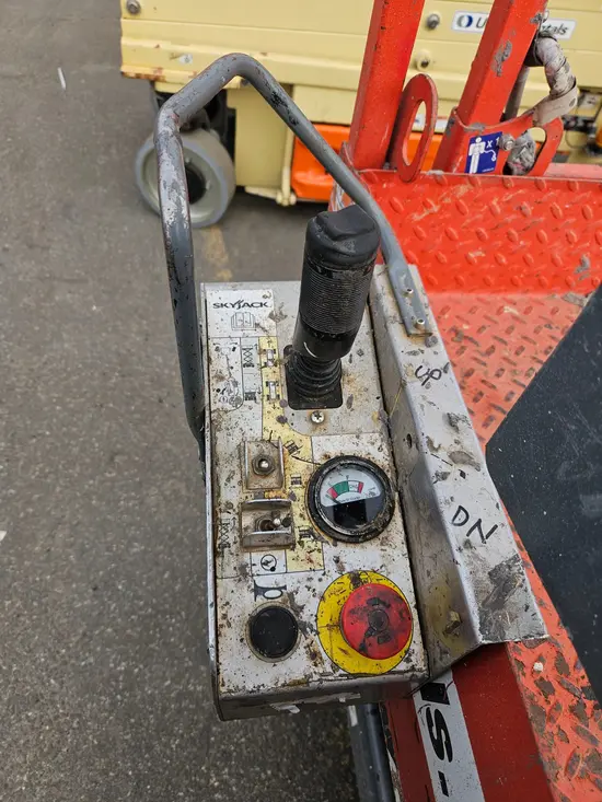 2018 Skyjack SJIII3226 Scissor Lift