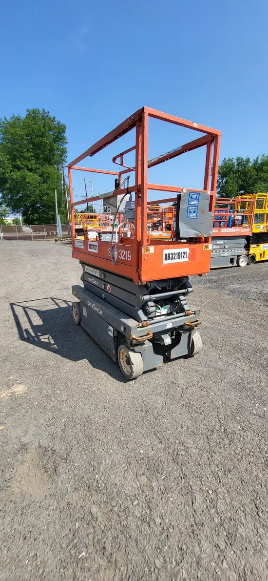 2017 Skyjack SJIII3219 Scissor Lift