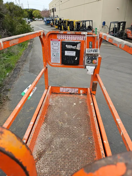 2017 Snorkel S3219E Scissor Lift