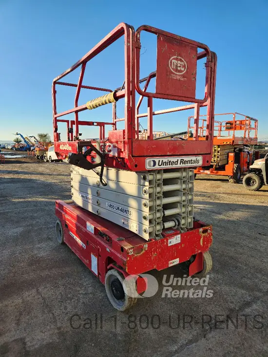 2017 MEC 4046SE Scissor Lift