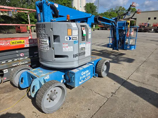 2017 Genie Z-34/22N Articulating Boom Lift