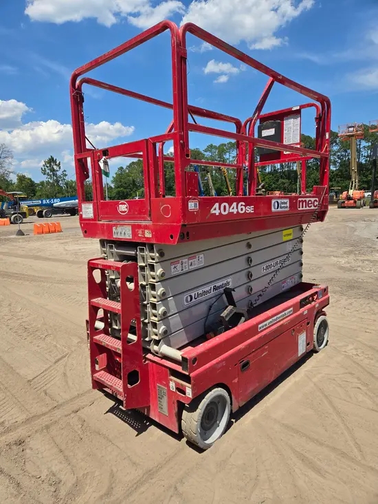 2018 MEC 4046SE Scissor Lift