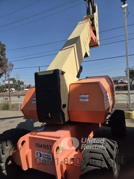 2013 JLG 800AJ Articulating Boom Lift