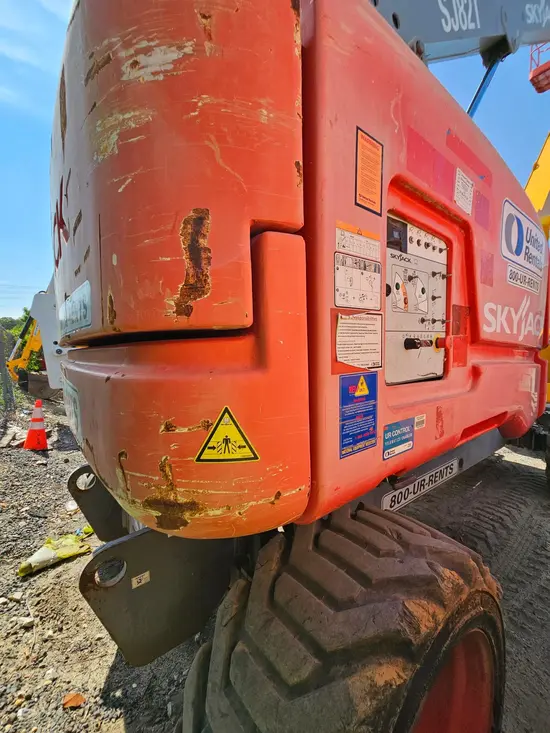 2018 Skyjack SJ82T Boom Lift