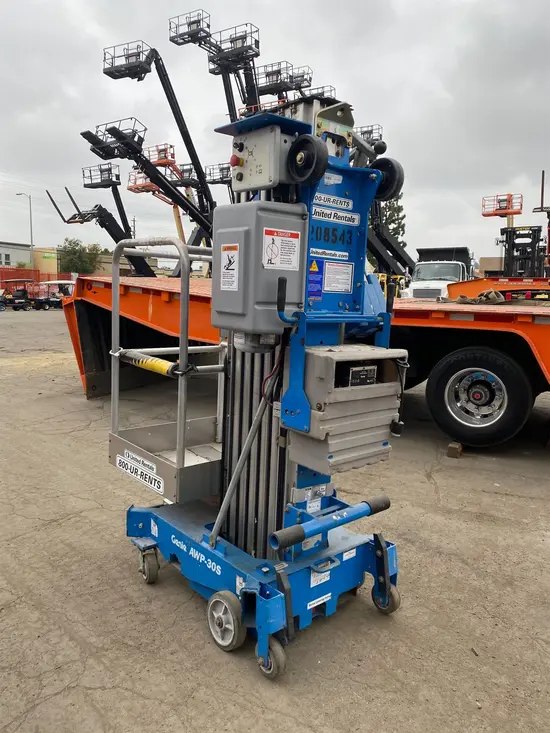 2018 Genie AWP-30S Pusharound Lift