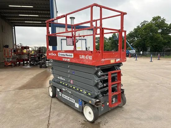 2017 Skyjack SJIII4740 Scissor Lift