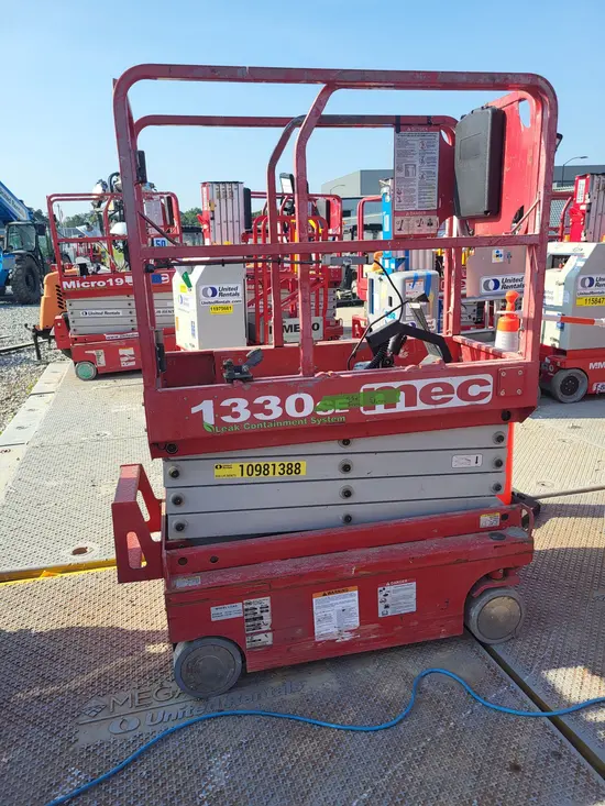 2019 MEC 1330SE Scissor Lift