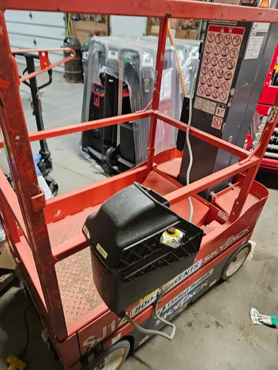 2019 Skyjack SJ12 Self-Propelled One-Person Lift