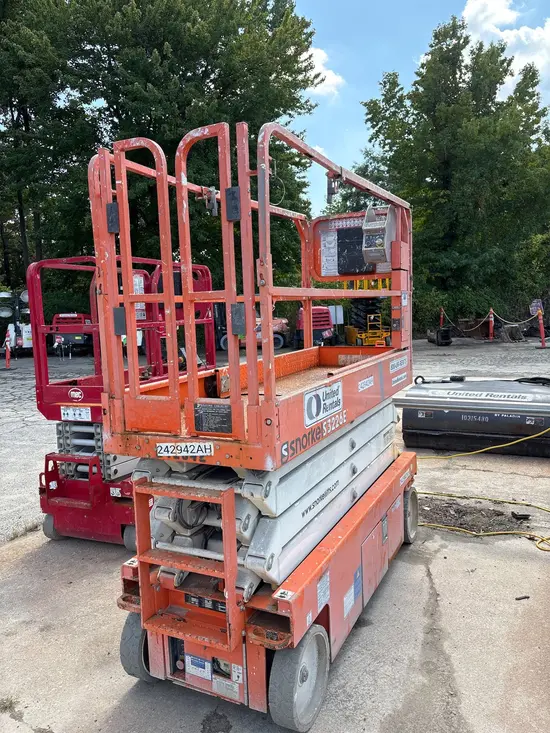 2020 Snorkel S3226E Scissor Lift
