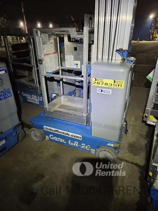 2017 Genie GR-20 Self-Propelled One-Person Lift