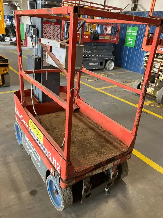 2017 Skyjack SJ12 Self-Propelled One-Person Lift